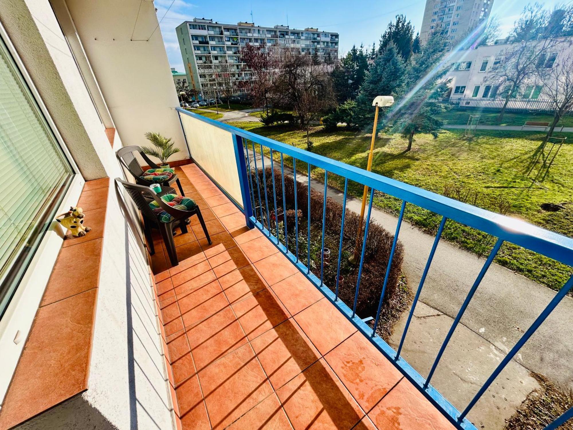 Sunny Apartment Vojenska - Old Town Кошице Екстериор снимка